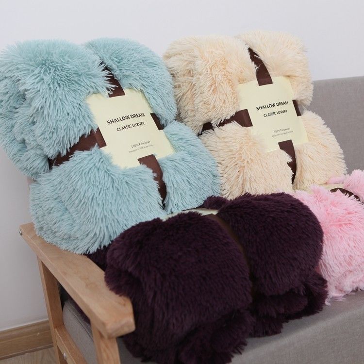 Polyester Pure Color Faux Fur Fleece Blankets , Blush Faux Fur Blanket 200*220cm